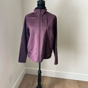 Redington soft shell zip front fishing Women's Stylish plum color jacket
